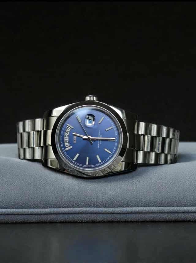 Seiko Mod Day&Date cadran bleu